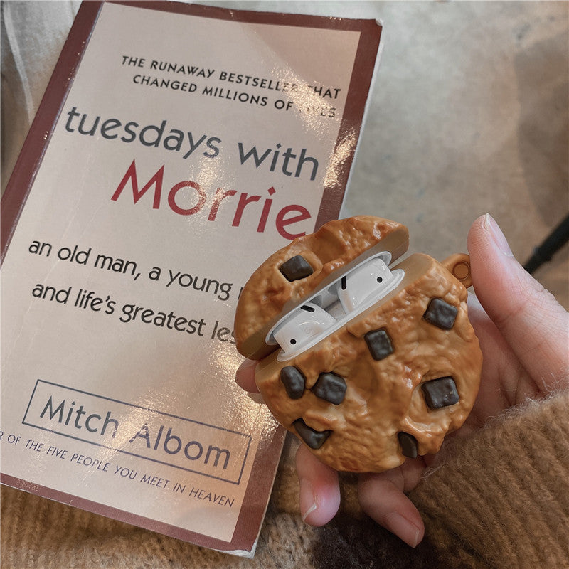 Cookie-shaped AirPods case